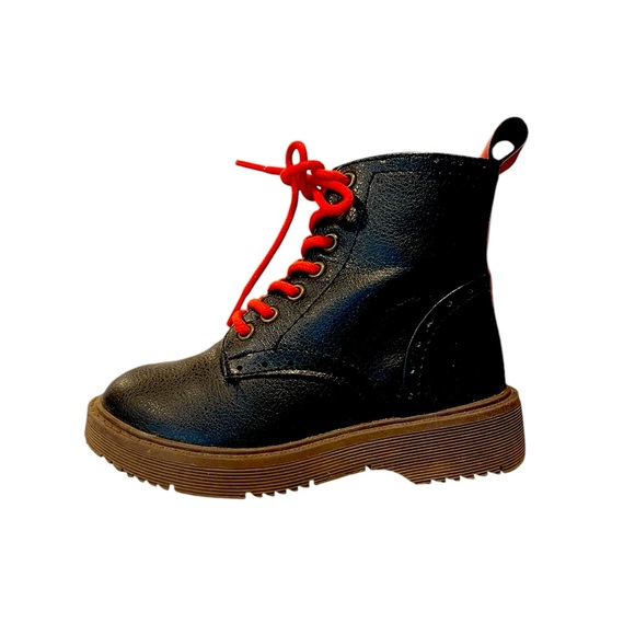 TUCKER & TATE Black Noah Lace Up Boots with Red Shoelaces | 7D | Preowned - Picture 5 of 6